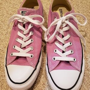 Womens 9 Converse All Star Tennis Shoes